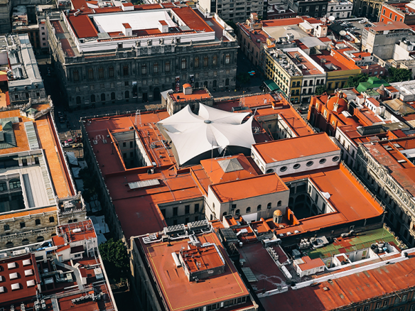 Edificio usos mixtos